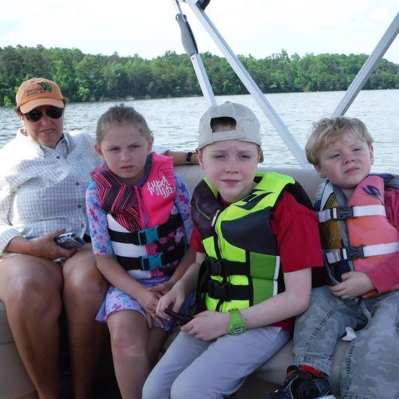 Meet your Posher, Sylda - Picture 1 of 1